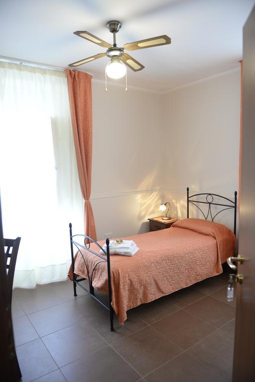 B&B San Leonardo Mascali Eksteriør billede